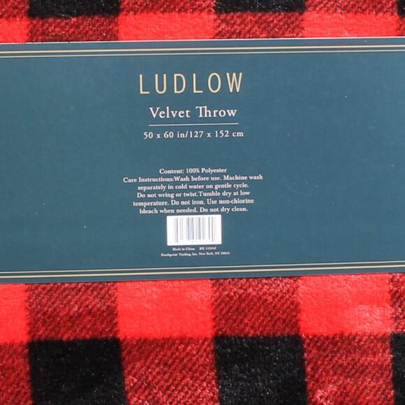 Ludlow Velvet Buffalo Check Plaid Throw Black & Red Cozy Soft Lightweight - Picture 6 of 10
